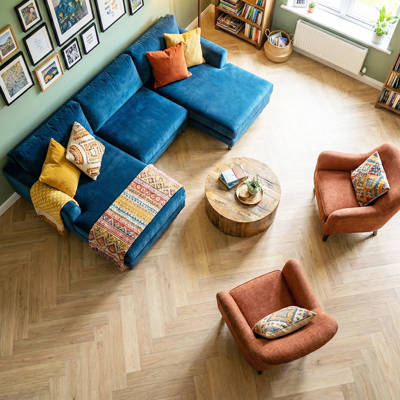 SH Oak 3 Engineered Eternal Herringbone Wood Flooring Family Livingroom