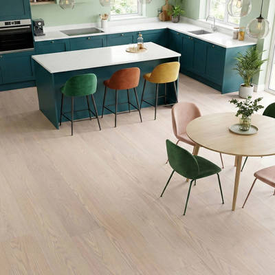 SH Biscuit 04 Engineered Decorum Wood Flooring Kitchen