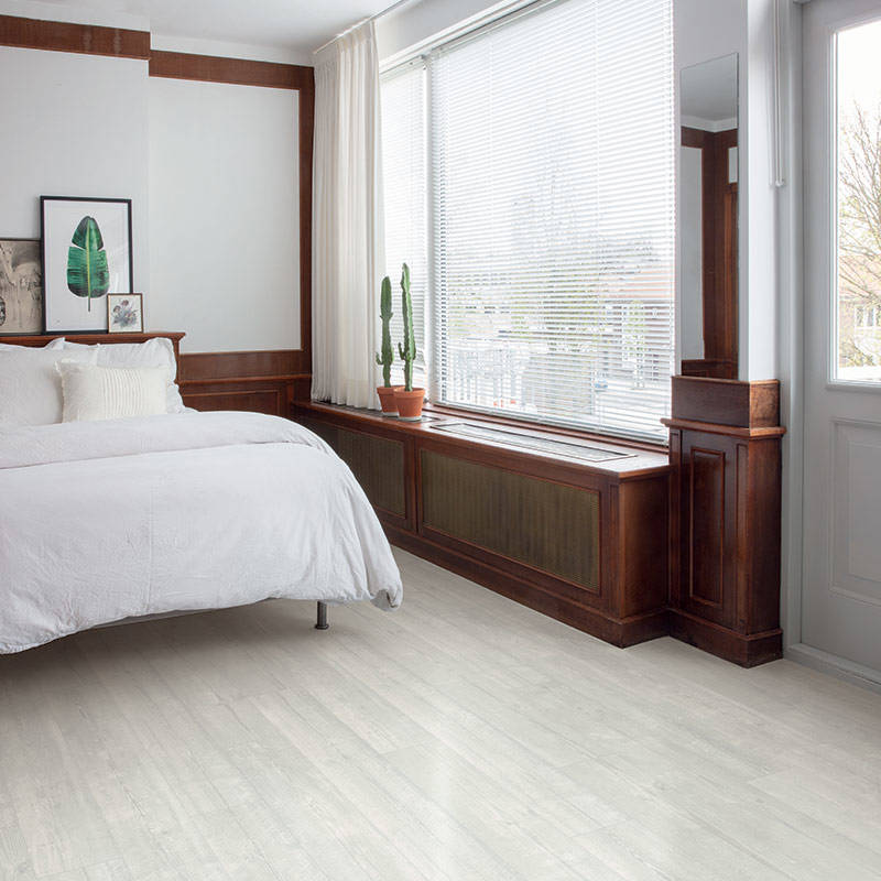 QS Pulse Snow Pine Vinyl Flooring Bedroom